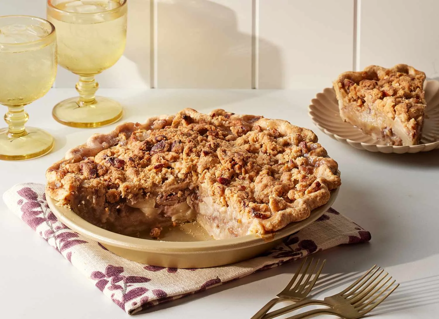 Martha Stewart Apple Pecan Pie